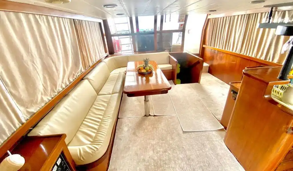 YACHT BANU